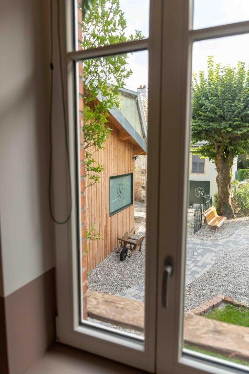 Ferienwohnung La Mezzanine Du Parc Du Magnolia Montbéliard Exterior foto