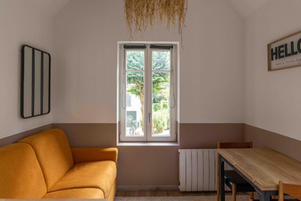 Ferienwohnung La Mezzanine Du Parc Du Magnolia Montbéliard Exterior foto